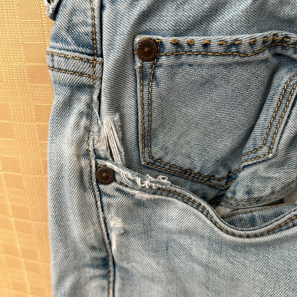 Tommy Bahama Jeans 38x30 - Picture 5 of 5